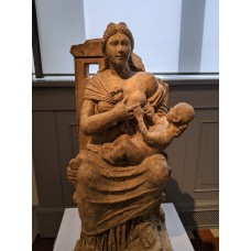 Rework of Isis and Horus to Mary and Jesus